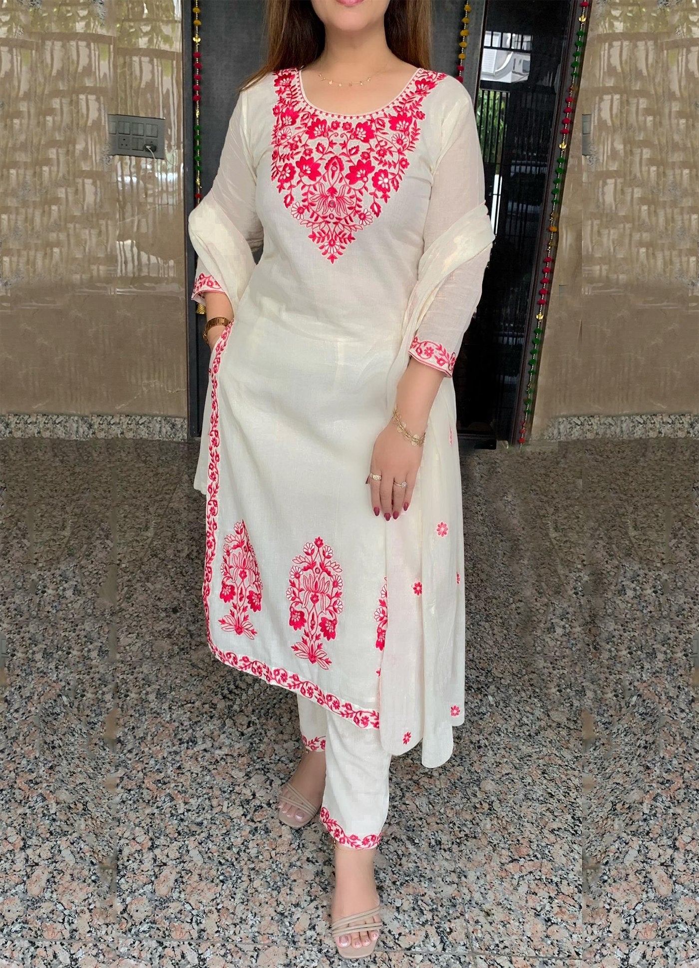Women’s Kurta Pent Dupatta Set